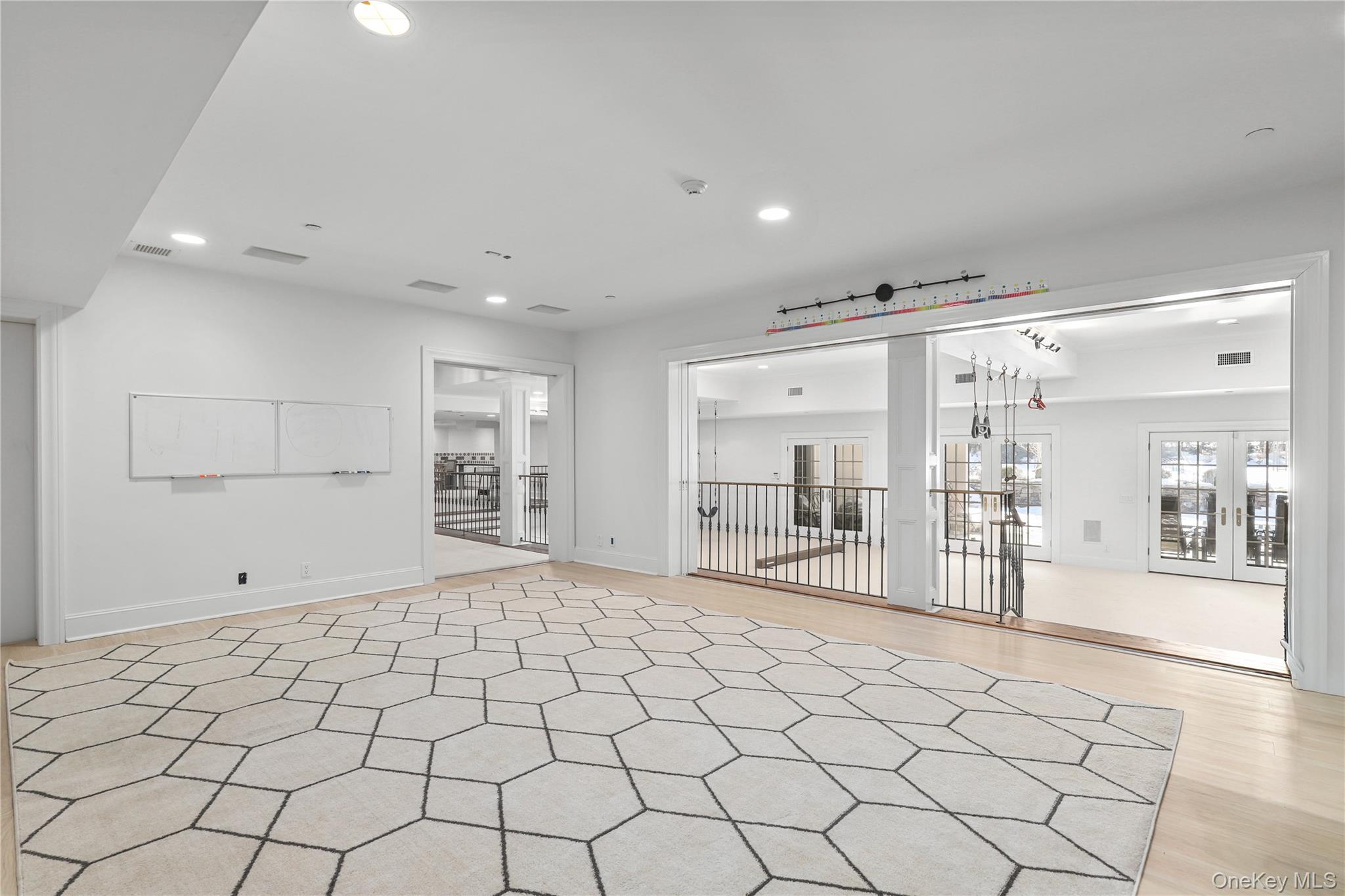 1 Laurelwood Court