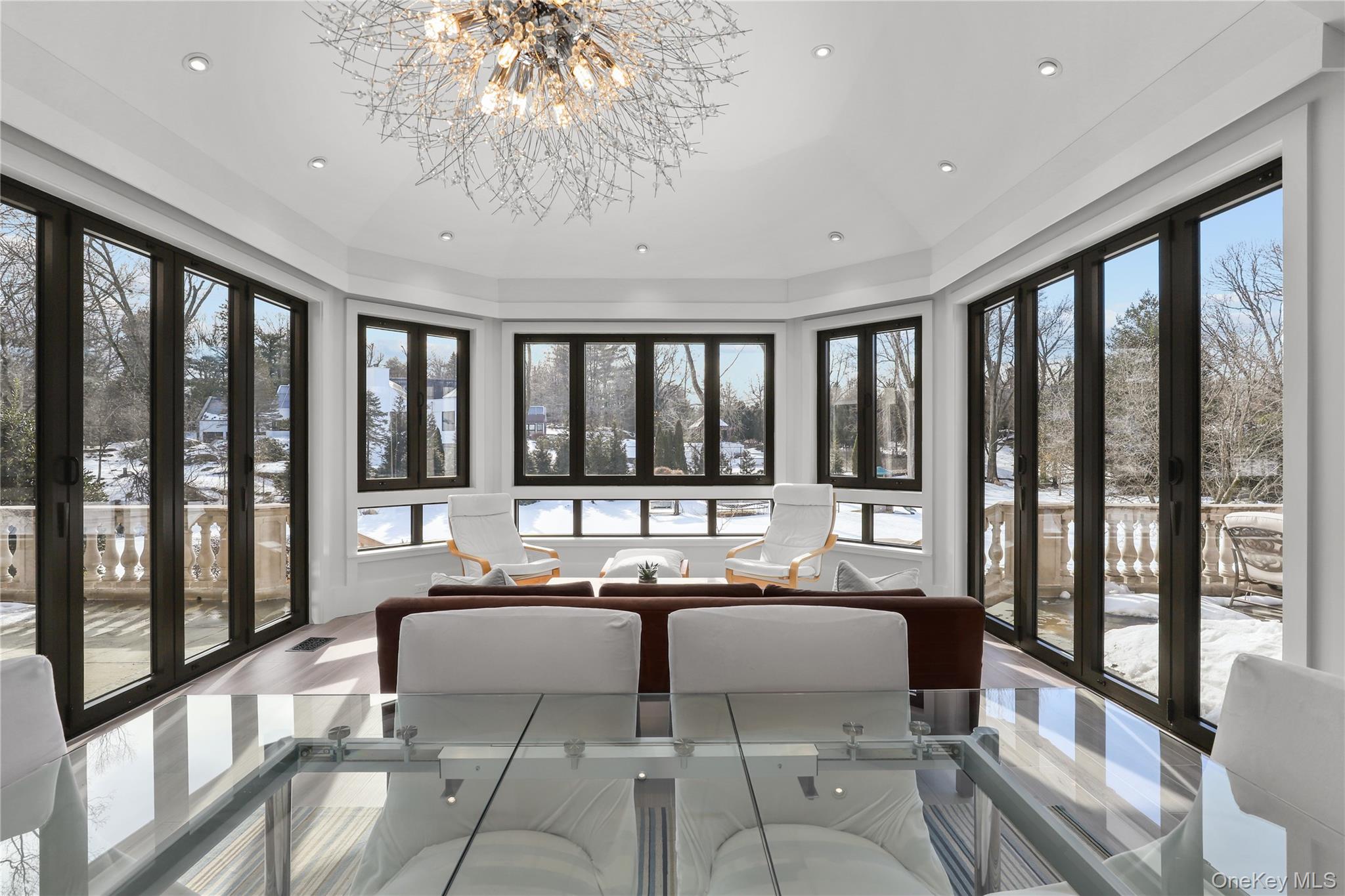 1 Laurelwood Court