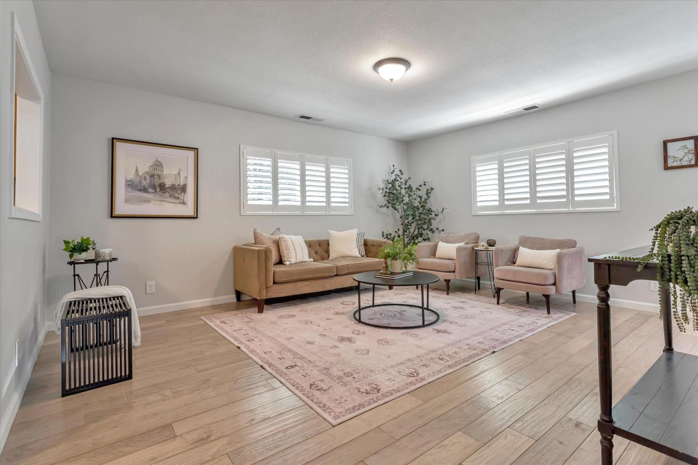 199 Juanita Road