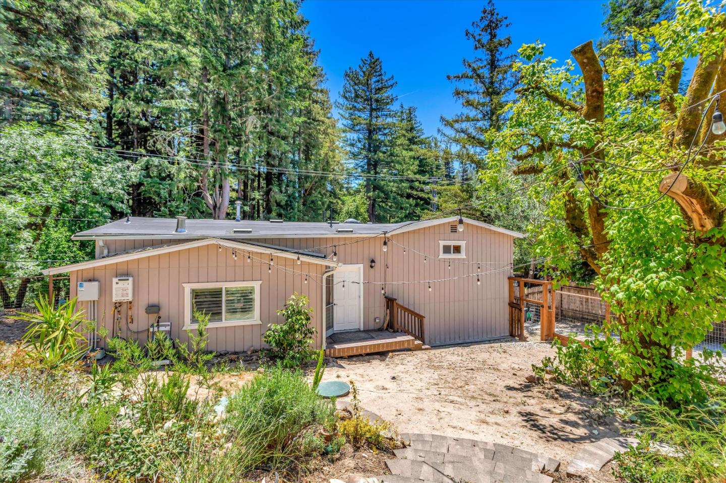 199 Juanita Road