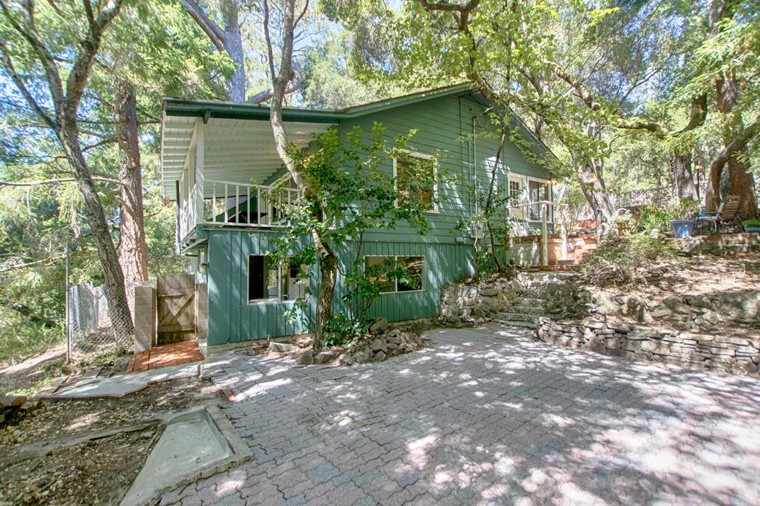 74 Pine Avenue