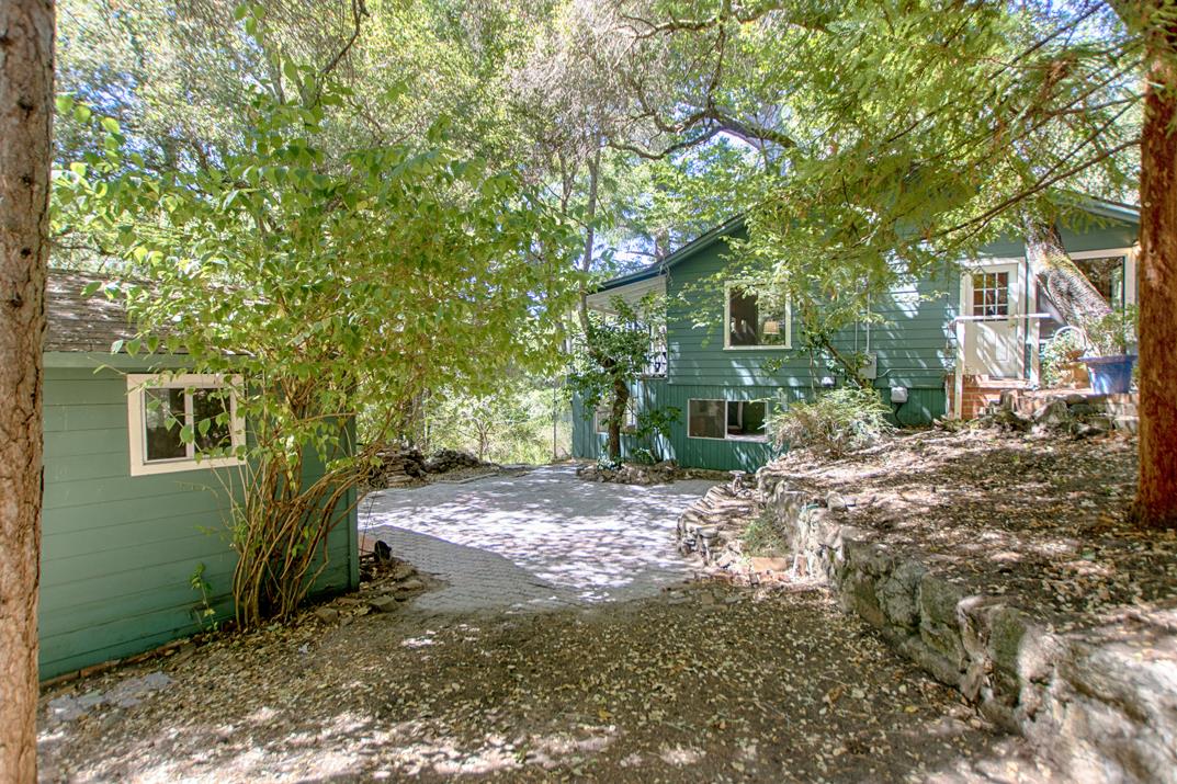 74 Pine Avenue
