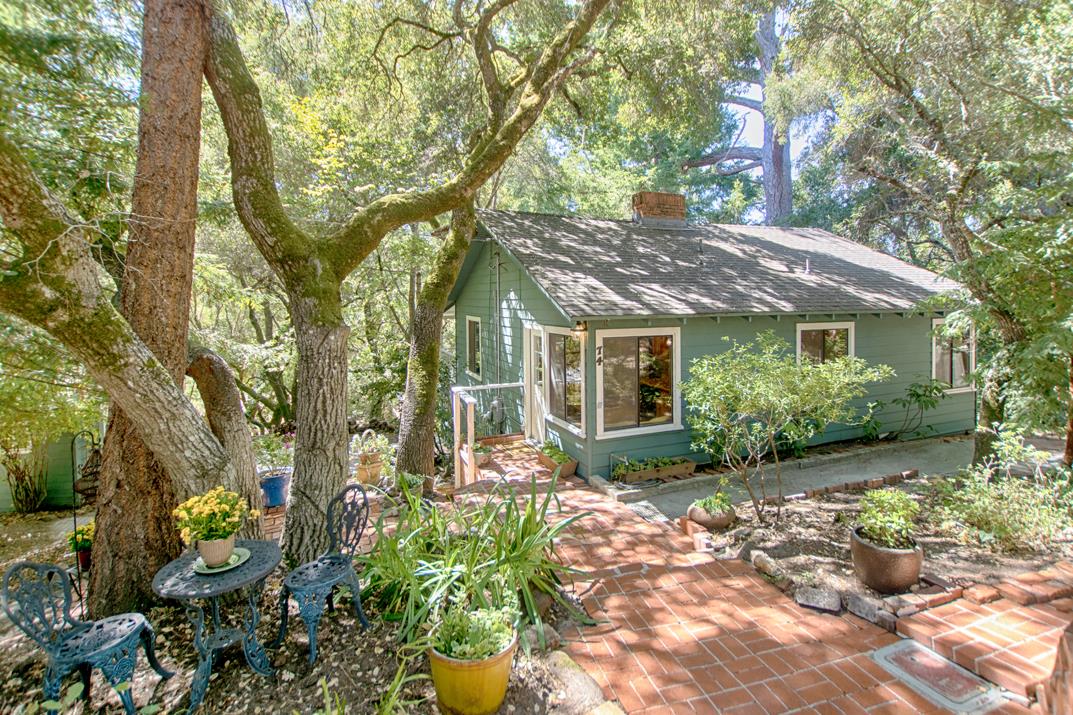 74 Pine Avenue
