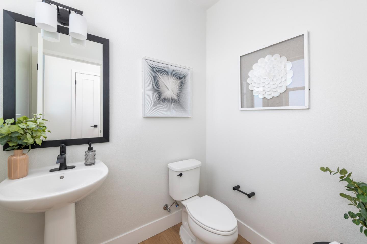 125 Skyline Vista Way