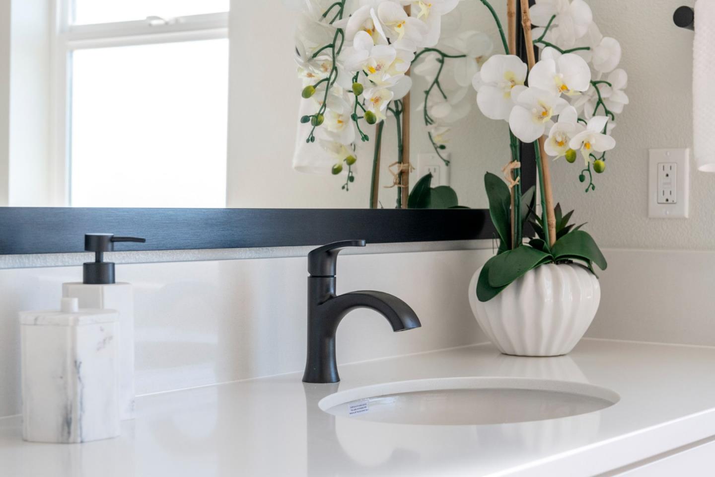 125 Skyline Vista Way