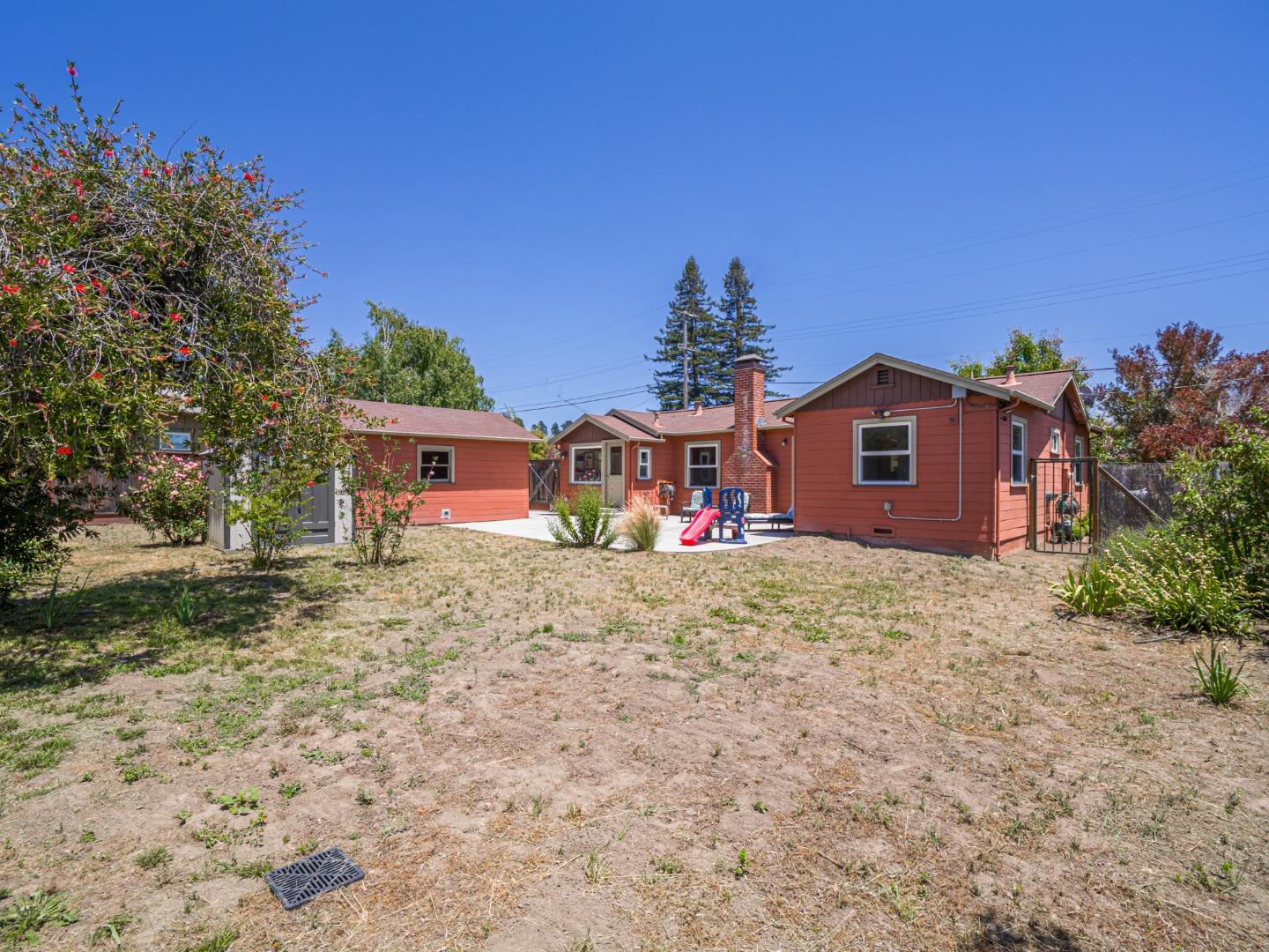 415 La Fonda AVE