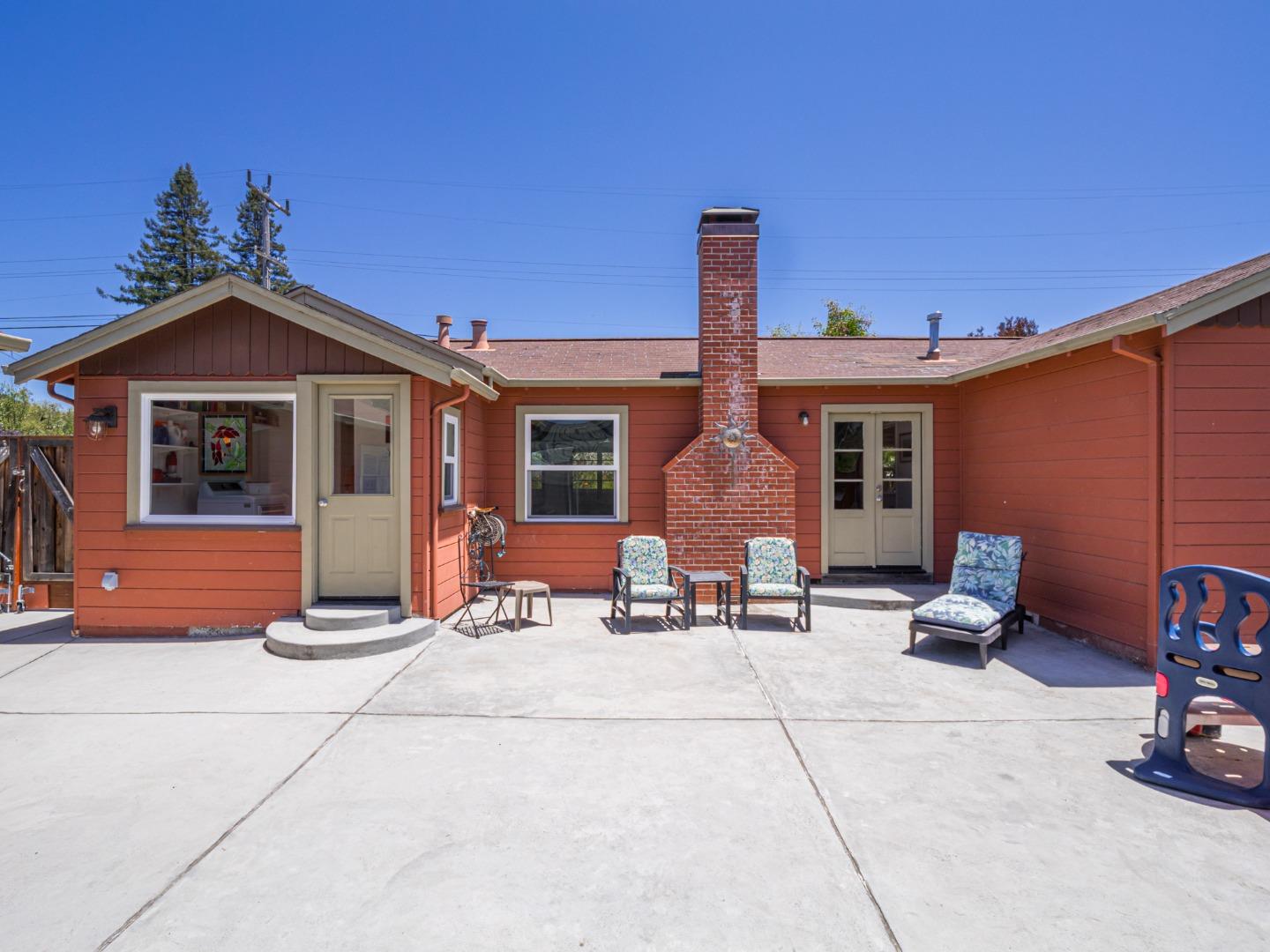 415 La Fonda AVE