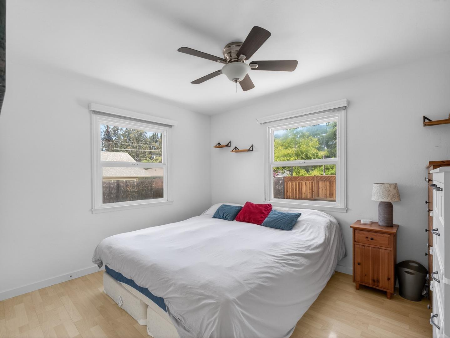 415 La Fonda AVE