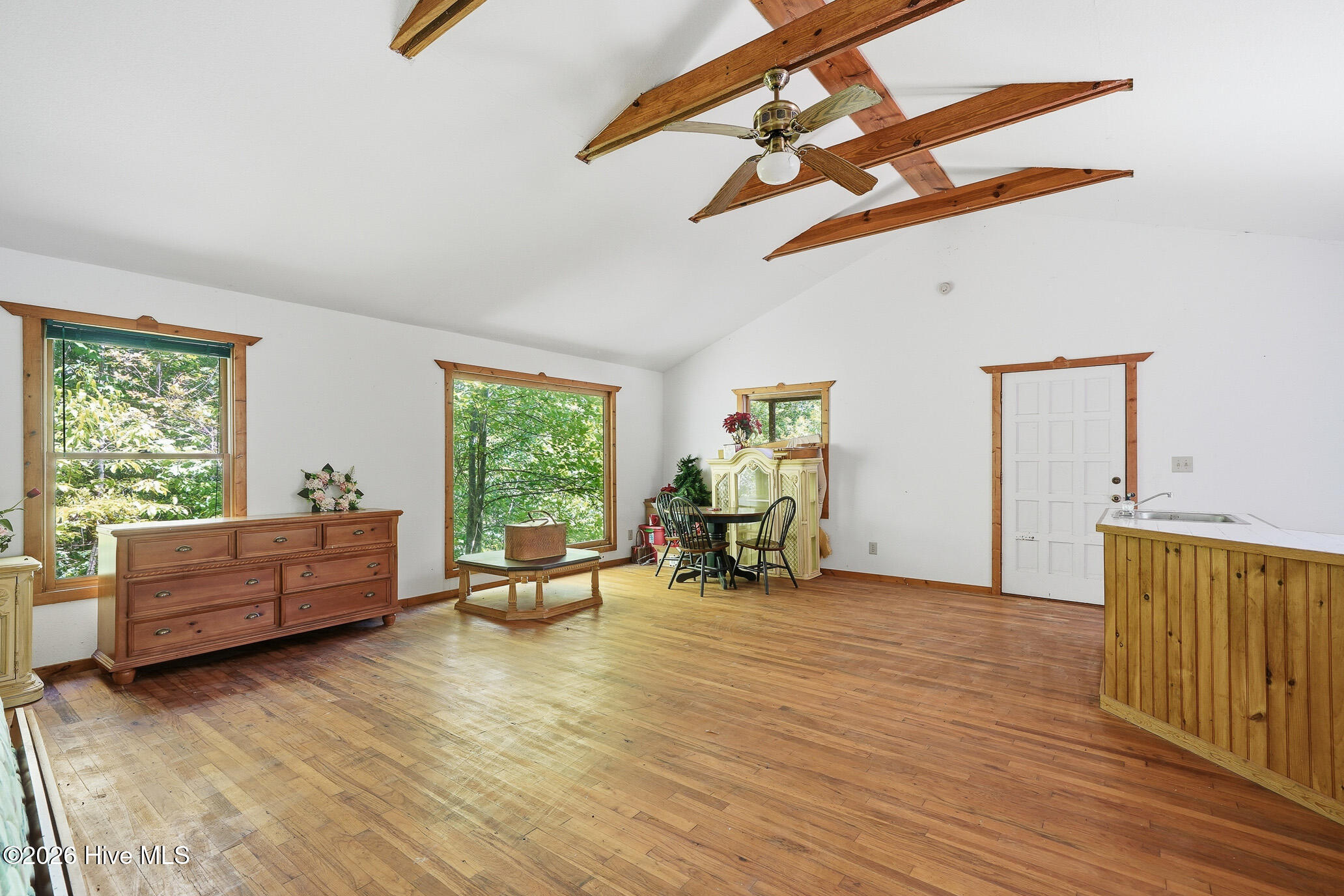 562 Sunny Lane