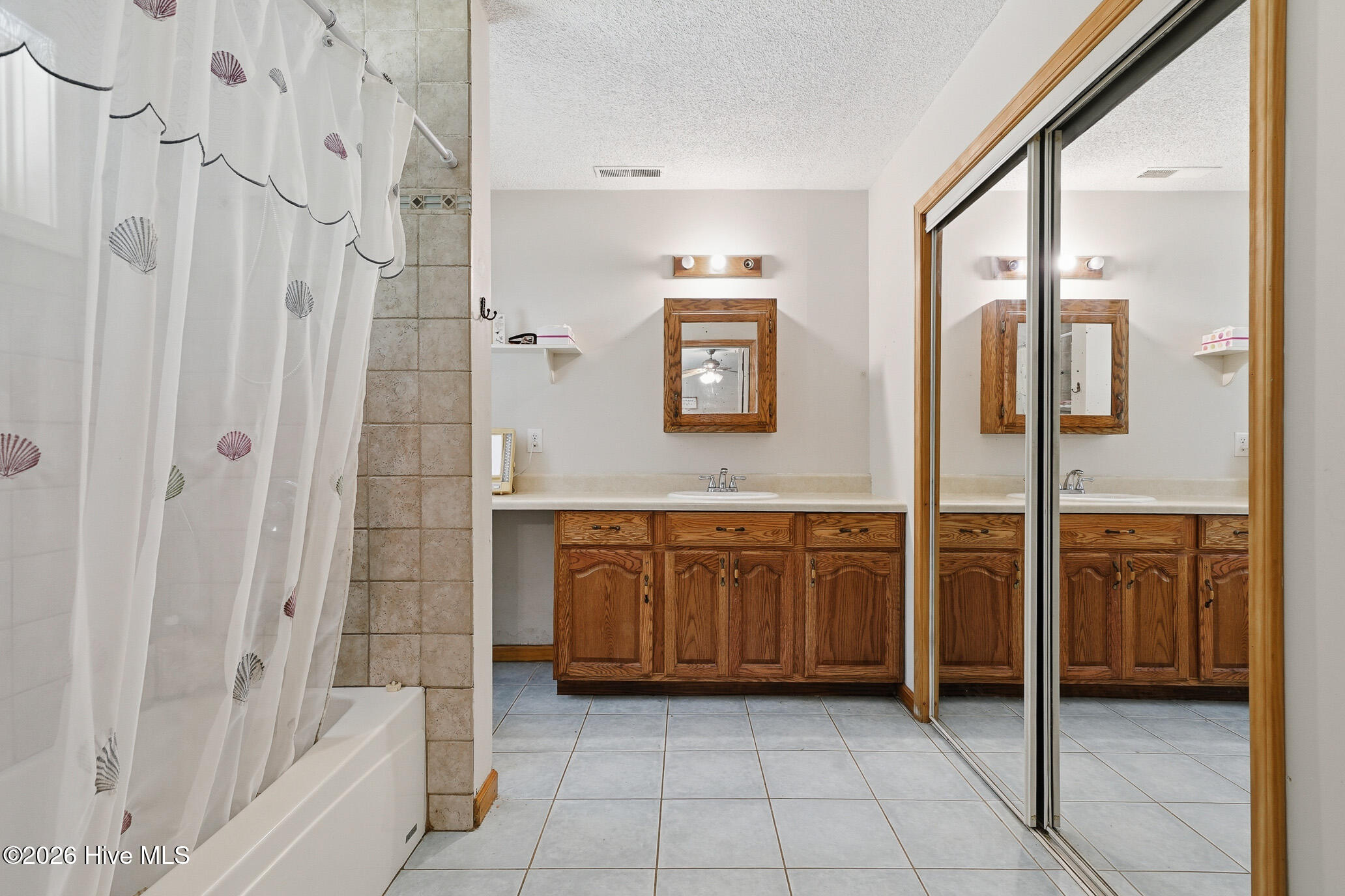 562 Sunny Lane