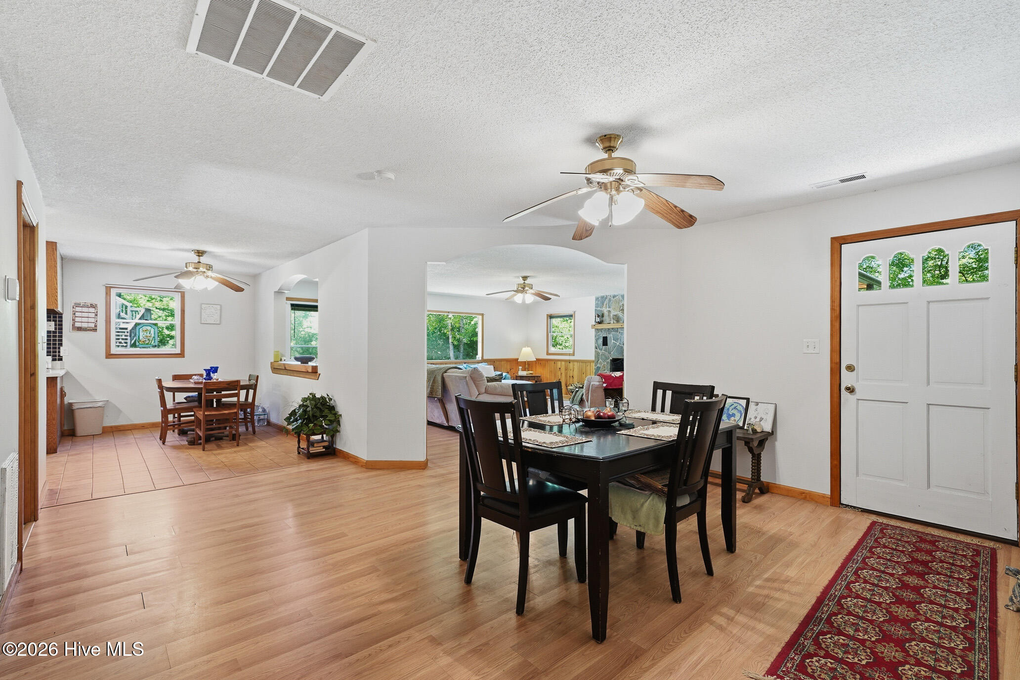 562 Sunny Lane