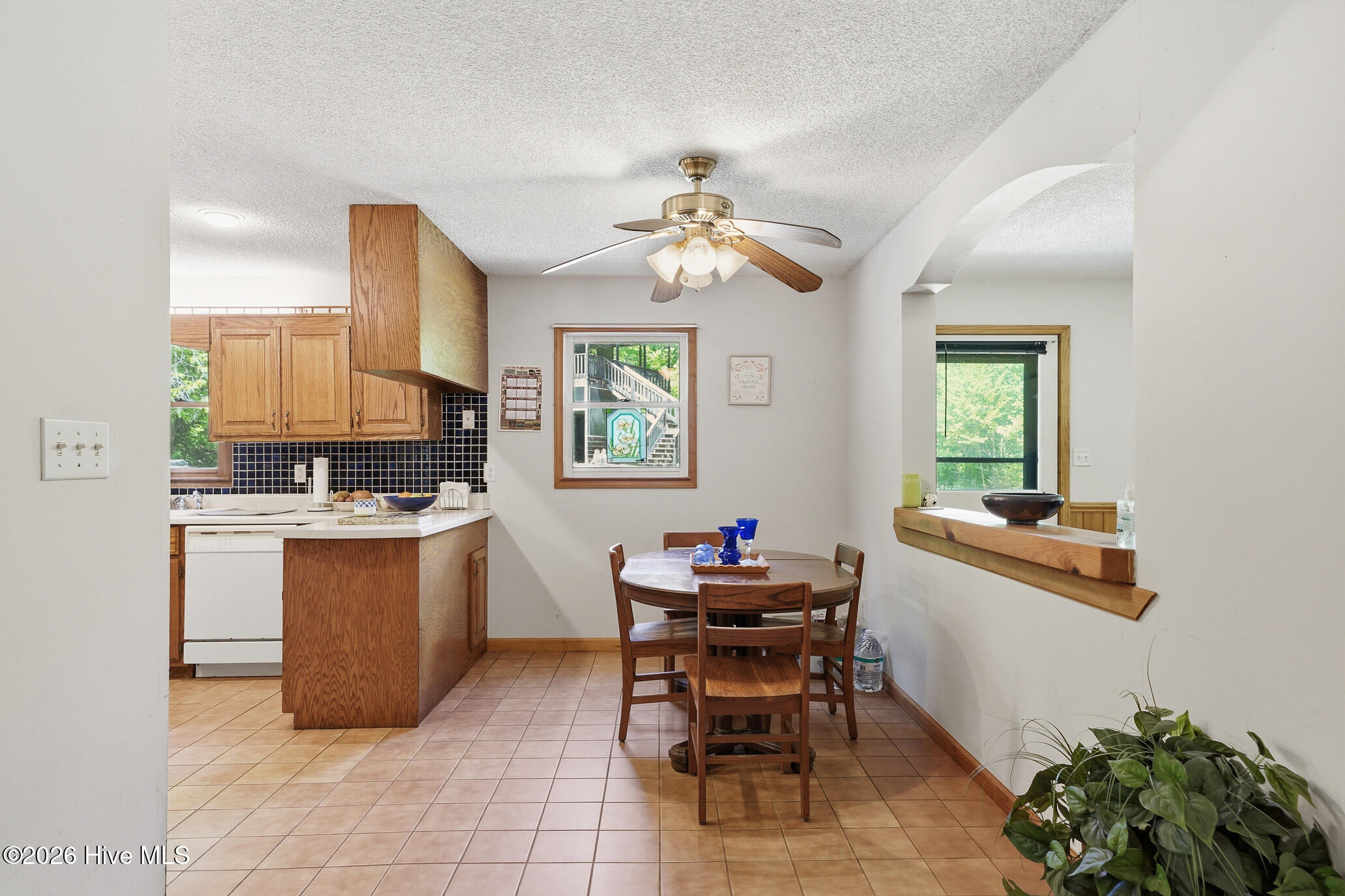 562 Sunny Lane