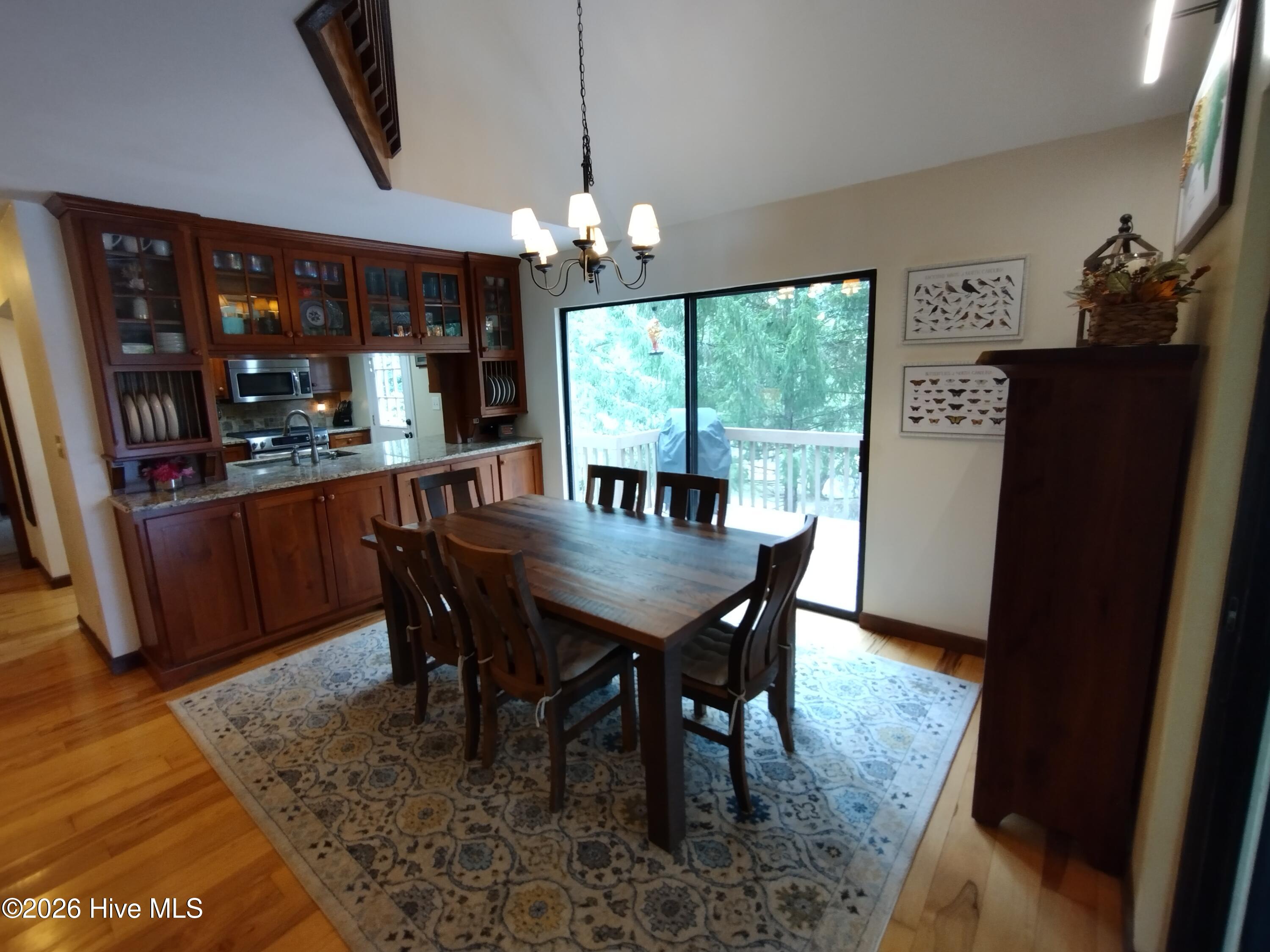 33 Lake Wells Terrace