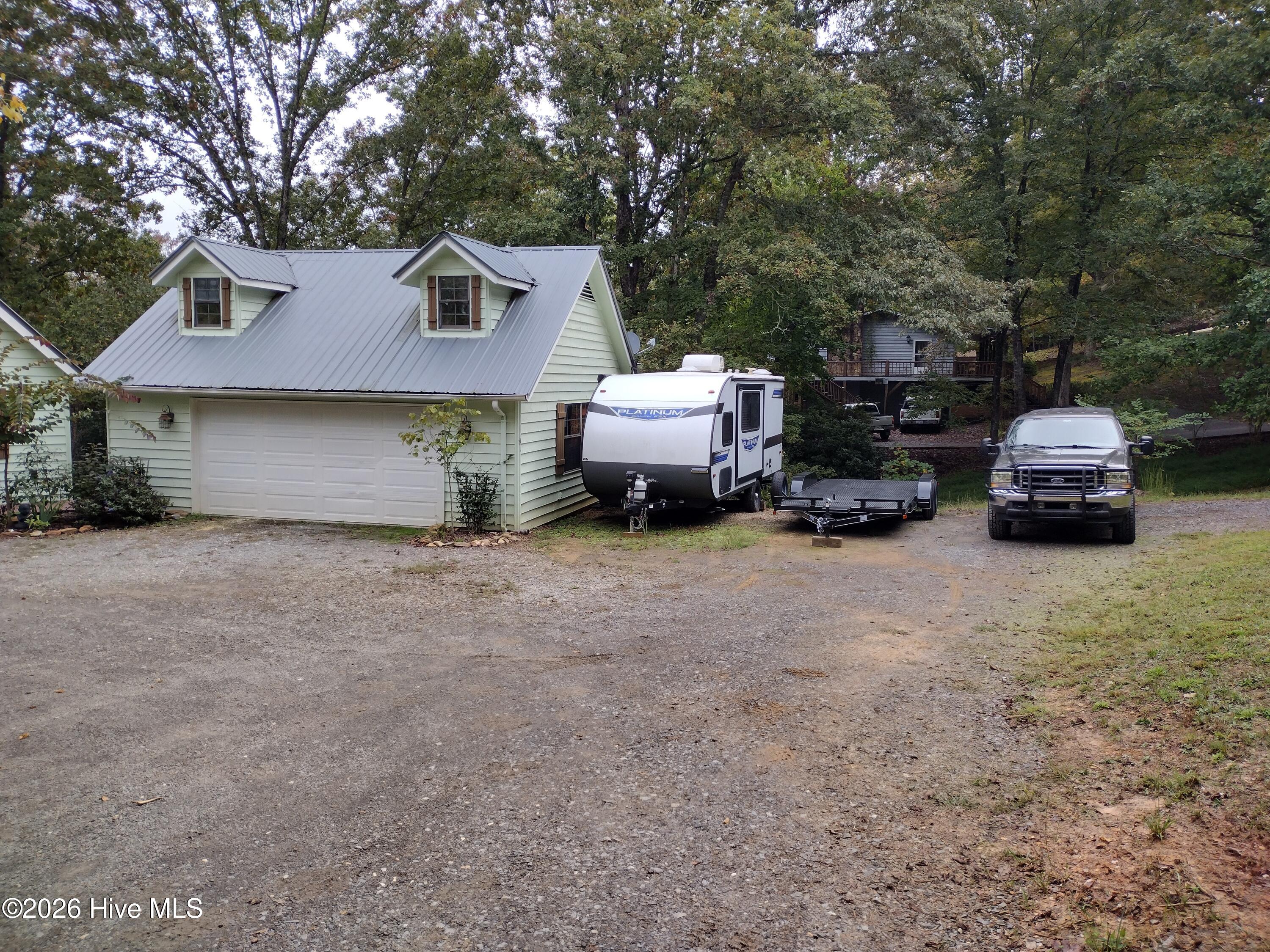 33 Lake Wells Terrace