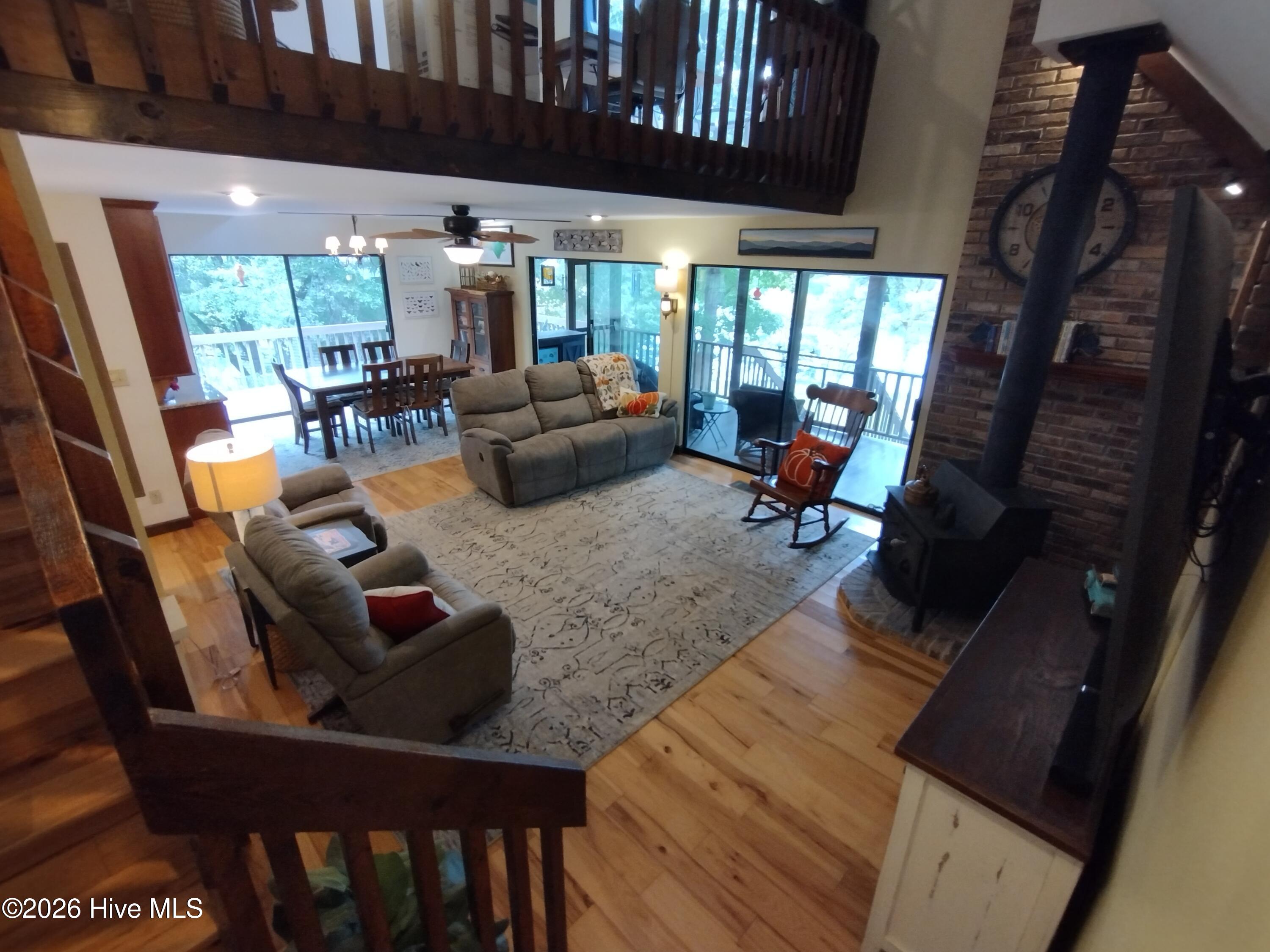 33 Lake Wells Terrace