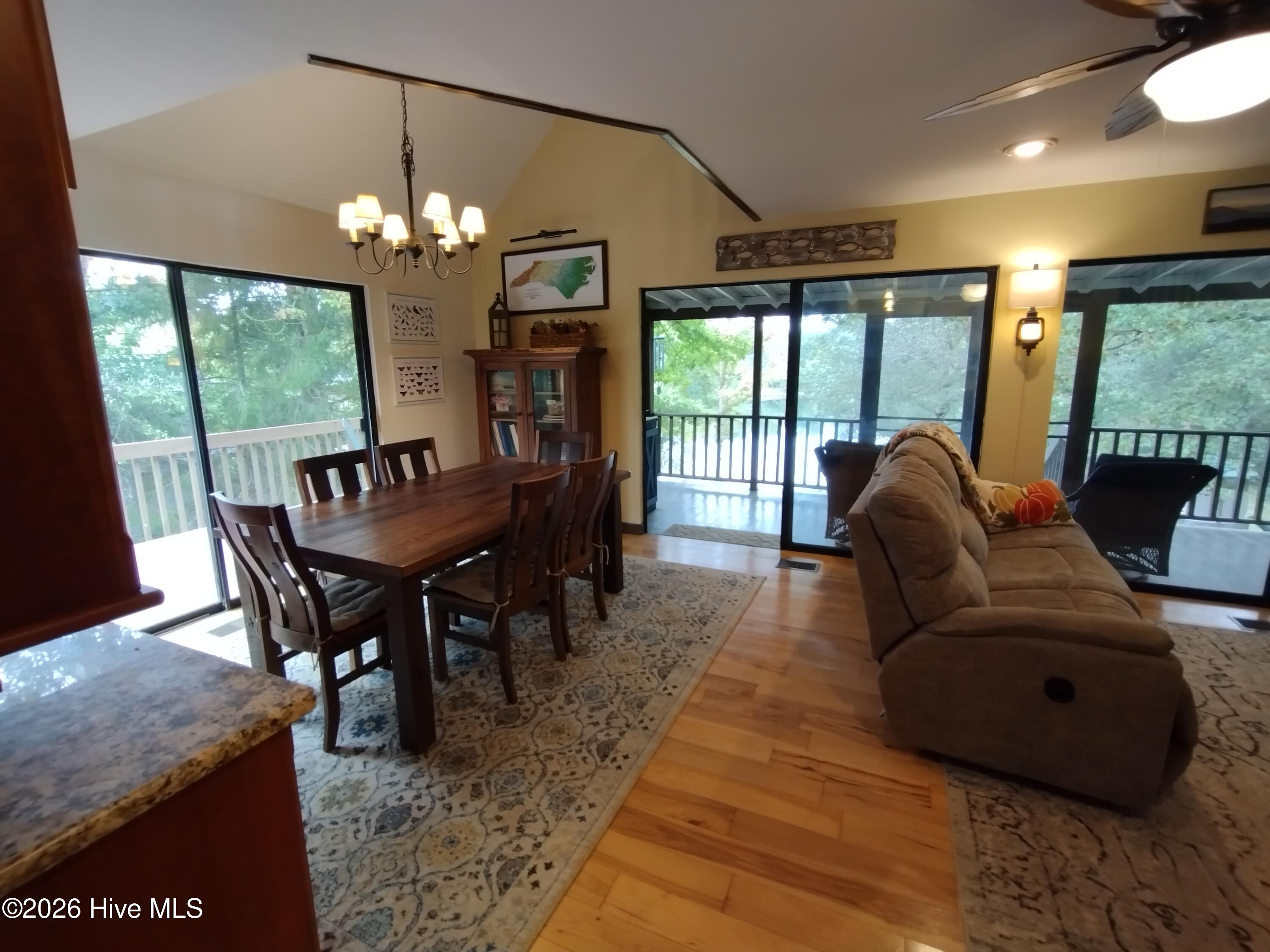 33 Lake Wells Terrace