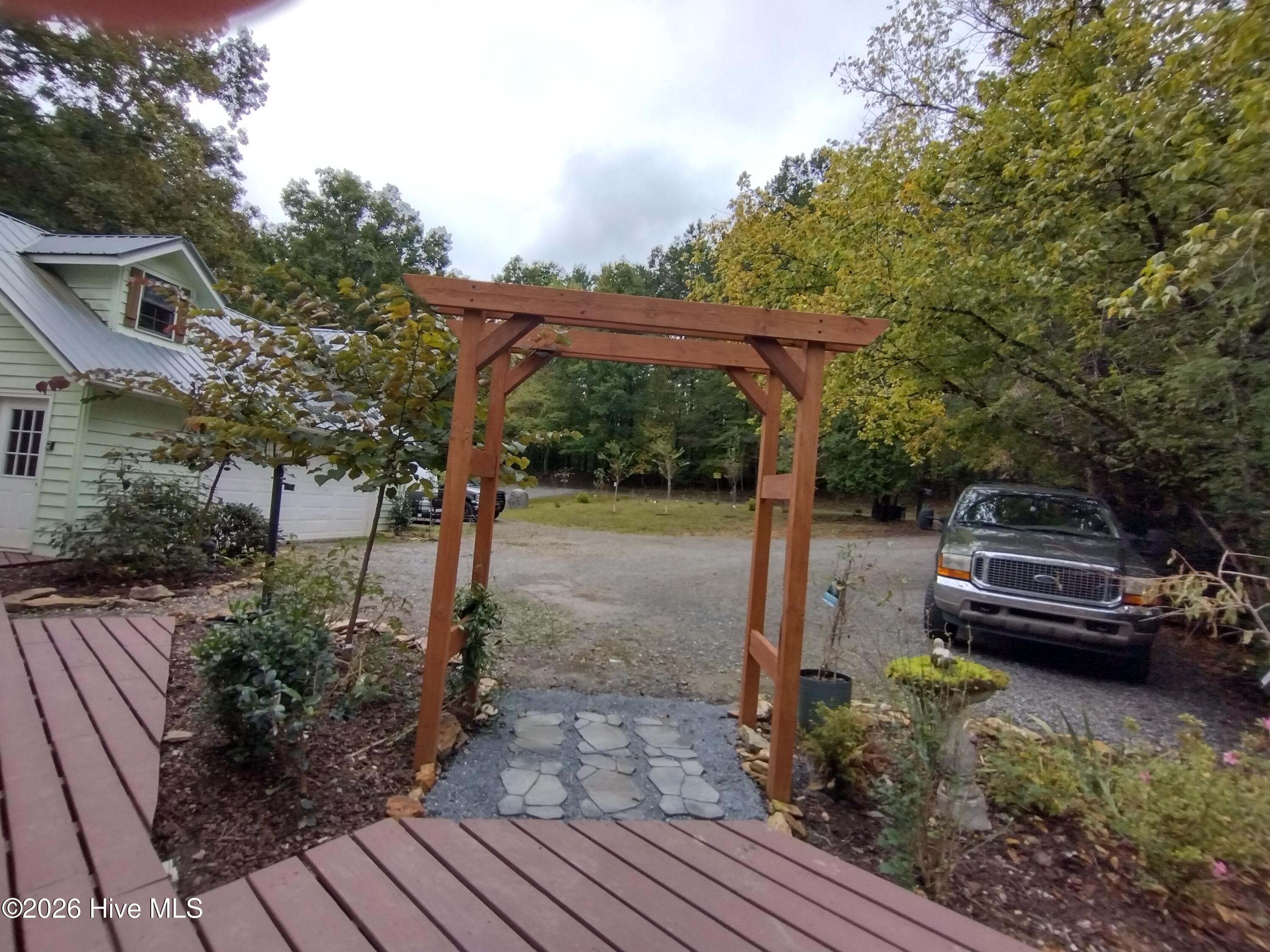 33 Lake Wells Terrace