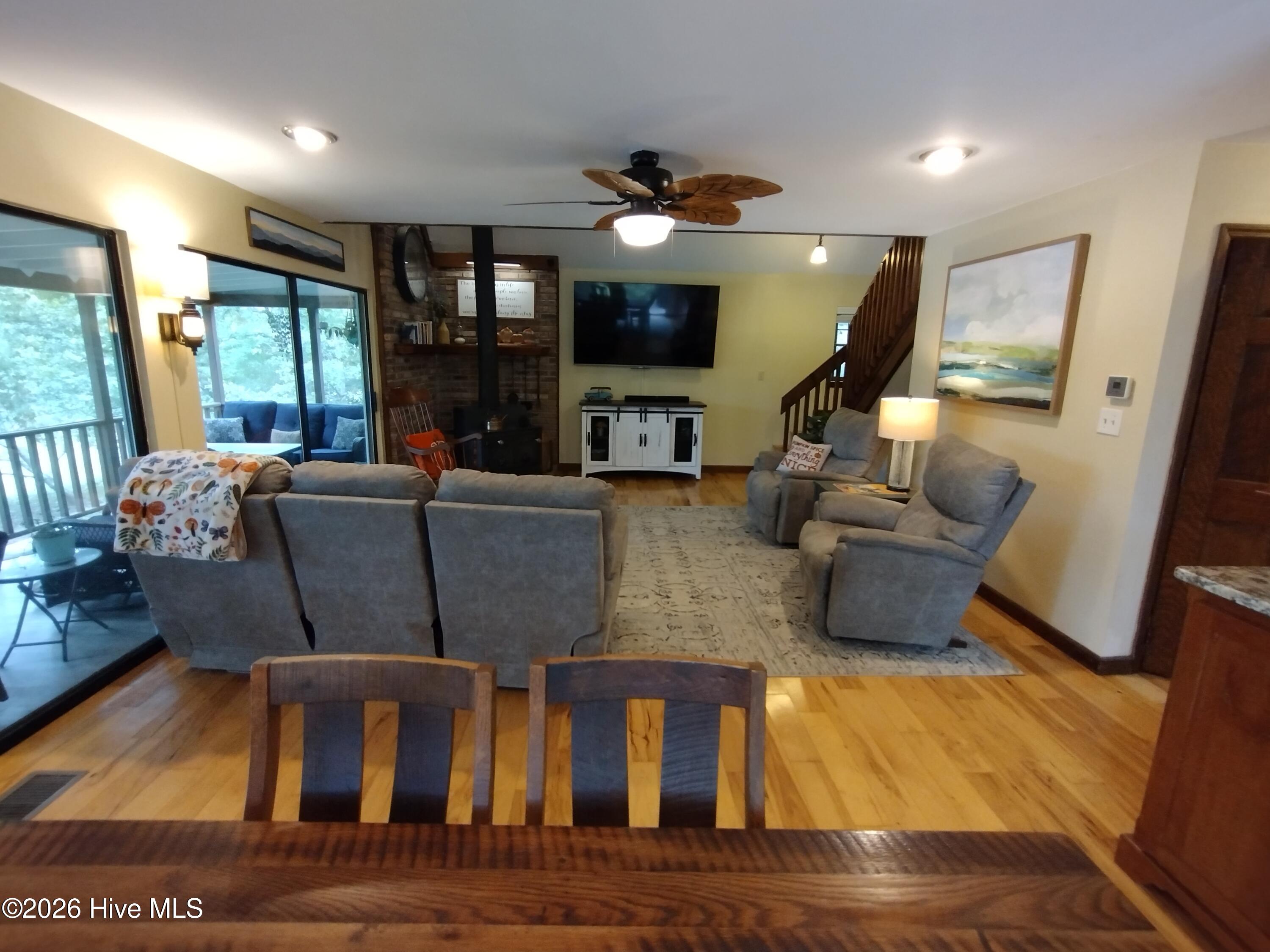 33 Lake Wells Terrace