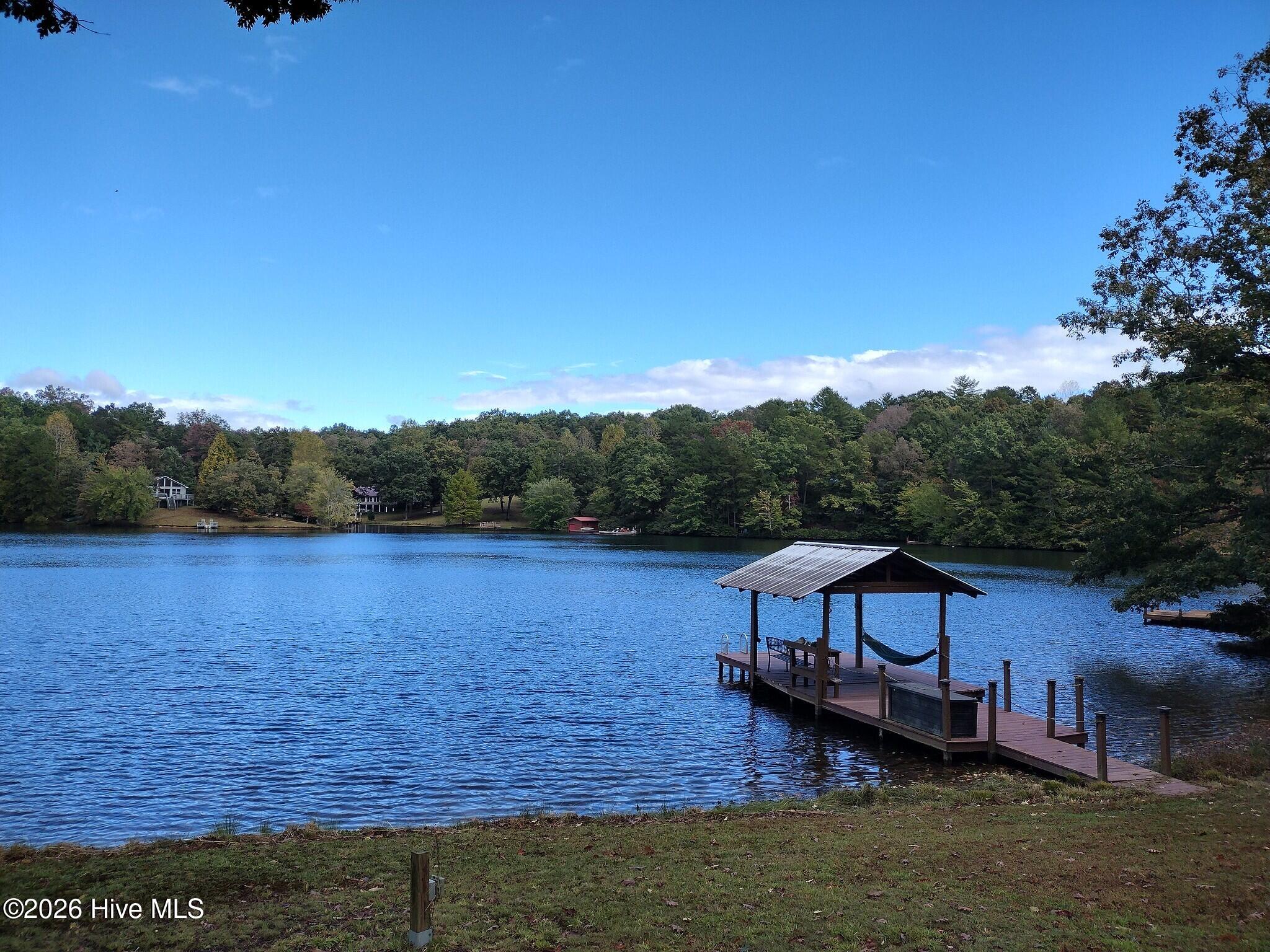 33 Lake Wells Terrace