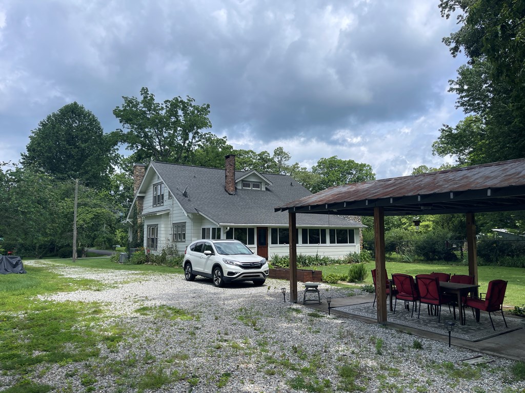 114 Sioux Street