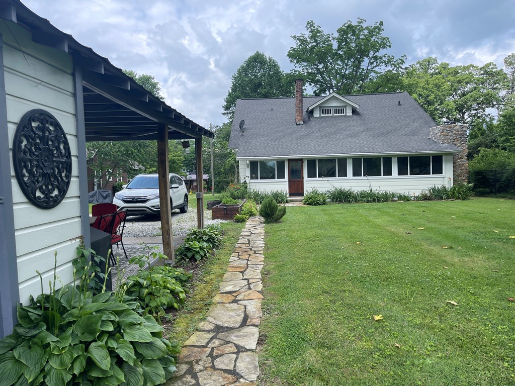 114 Sioux Street