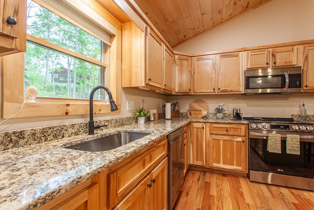 88 Bear Ridge Trail
