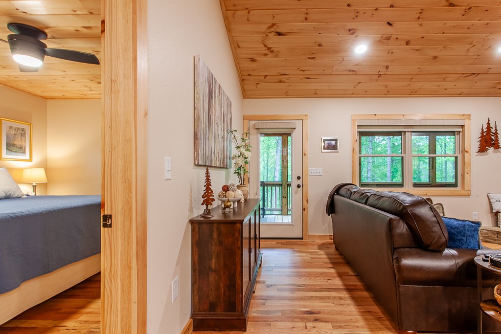 88 Bear Ridge Trail