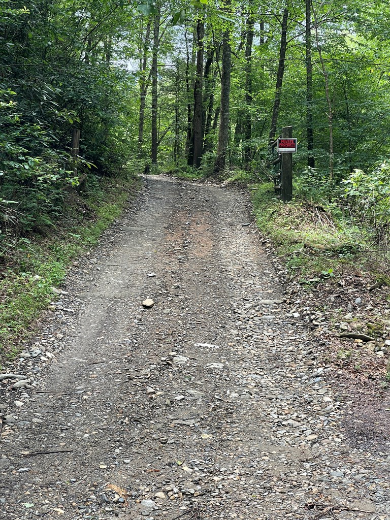 00 West Road