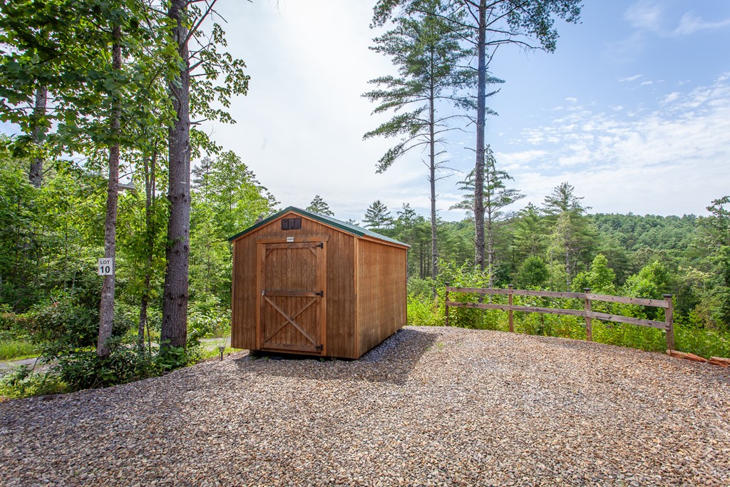 310 Hiwassee Creek Estates