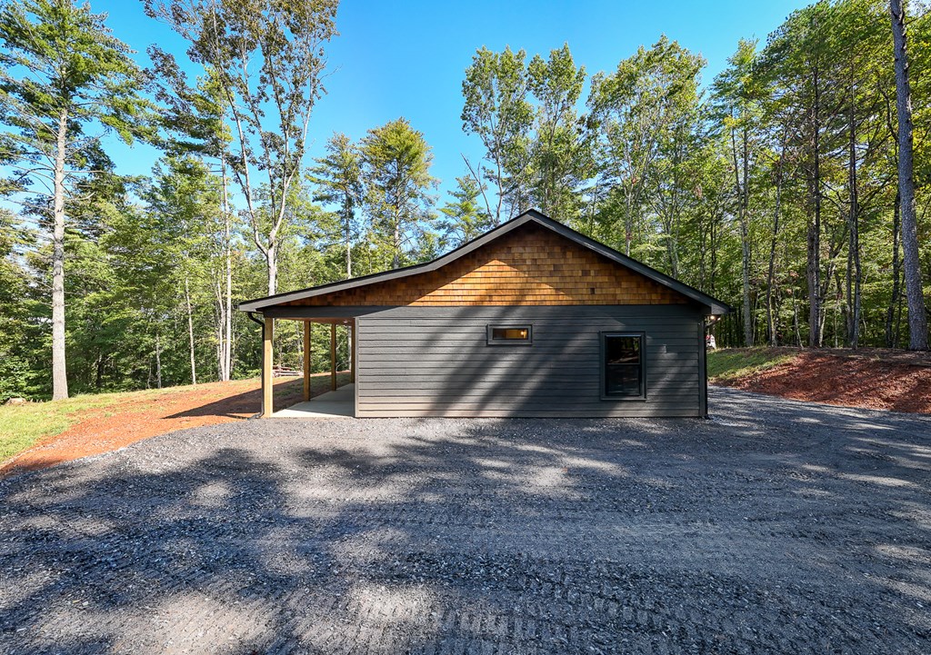 1117 Poor House Mountian Trail