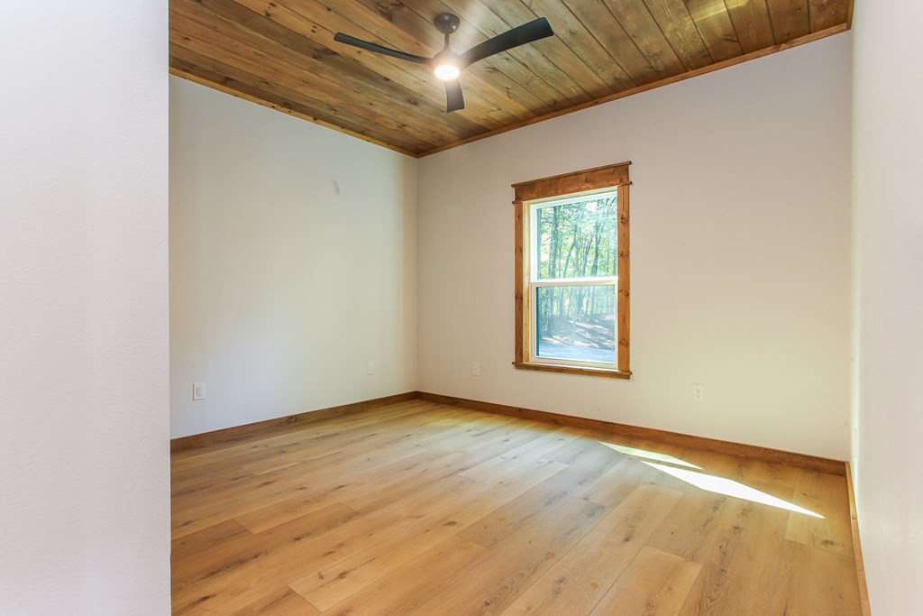 1117 Poor House Mountian Trail