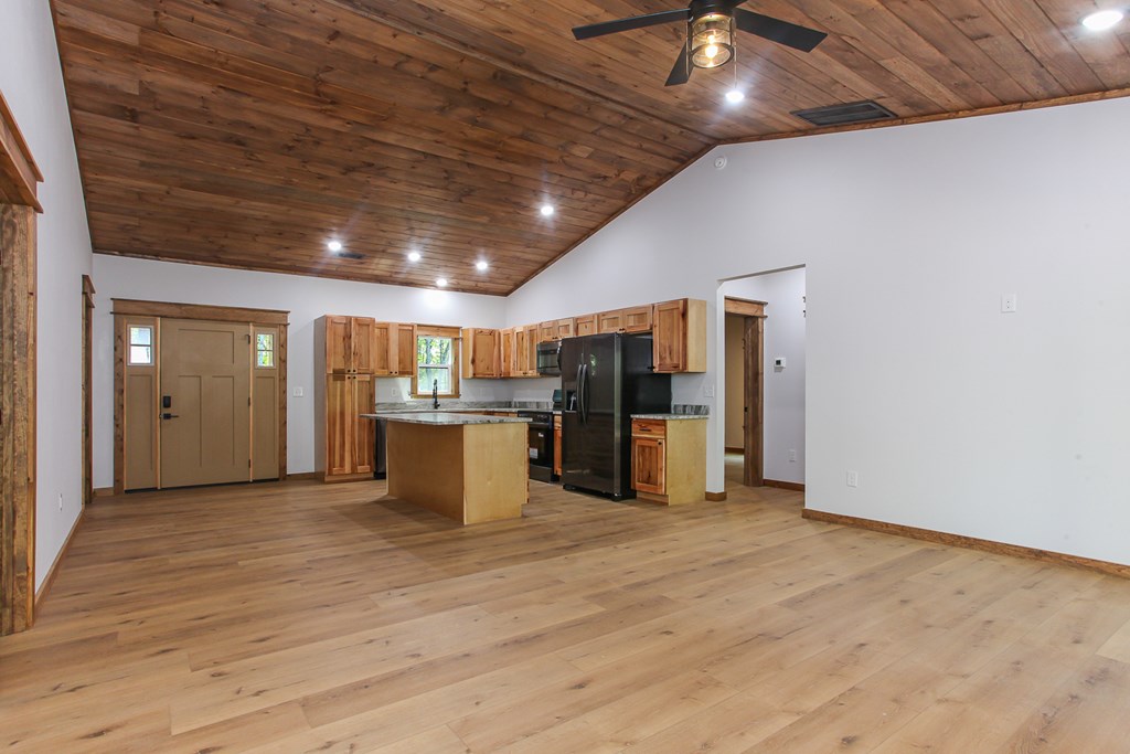 1117 Poor House Mountian Trail