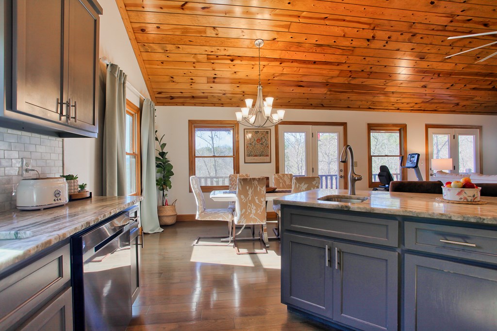 380 Bear Trail