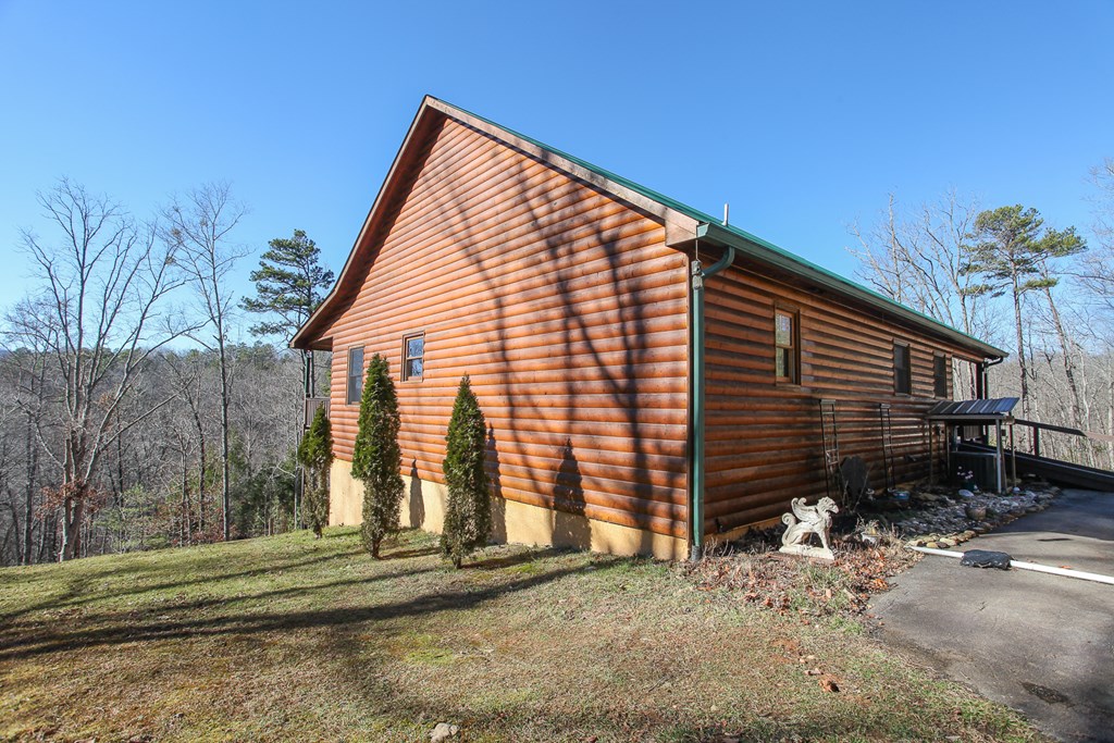 380 Bear Trail