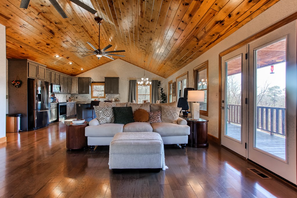 380 Bear Trail