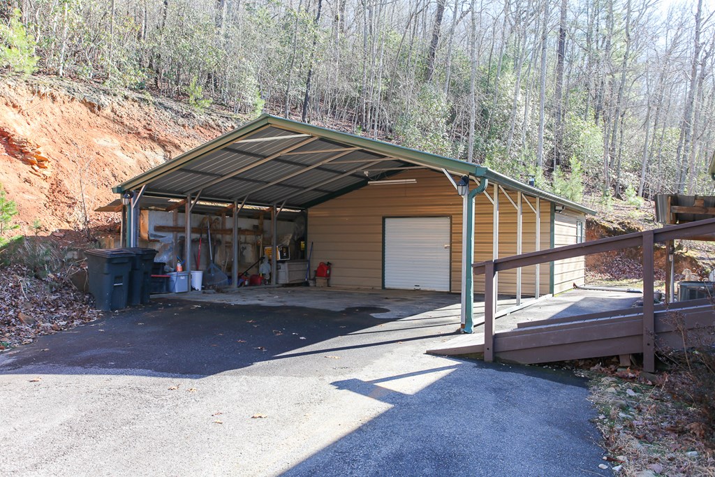 380 Bear Trail