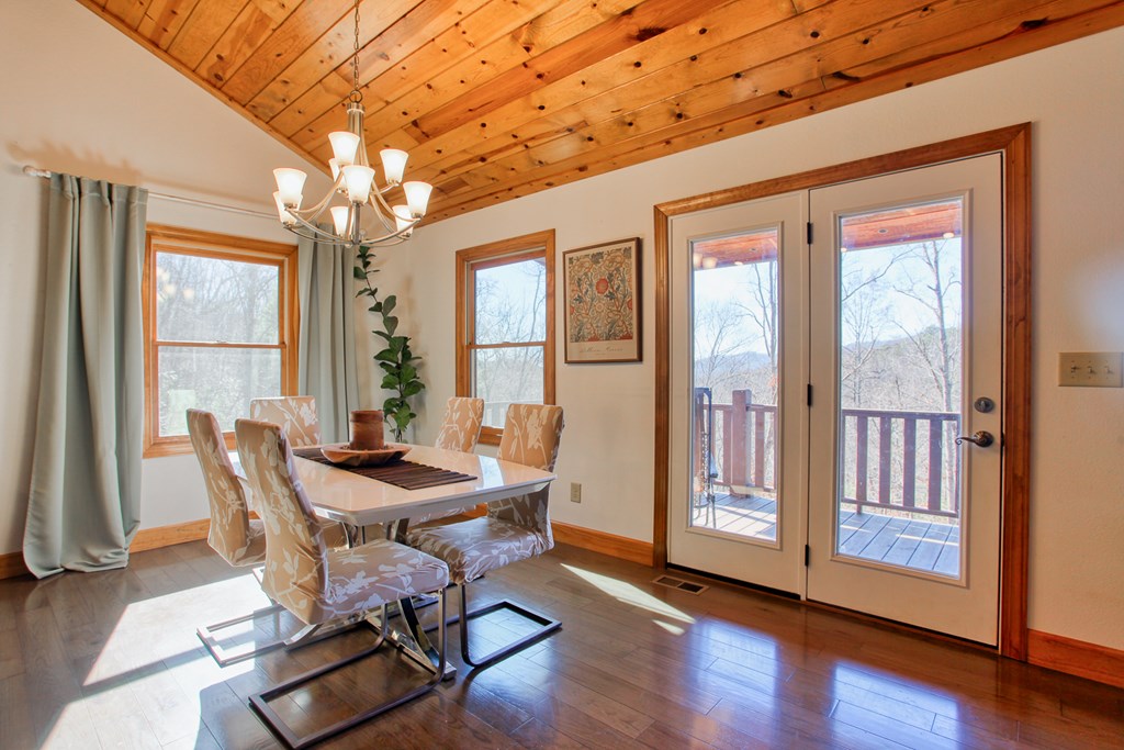 380 Bear Trail
