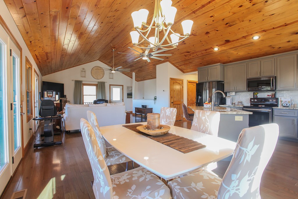 380 Bear Trail