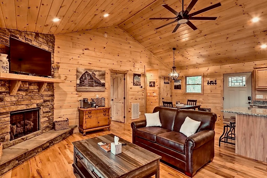 140 Hiwassee Creek Estates