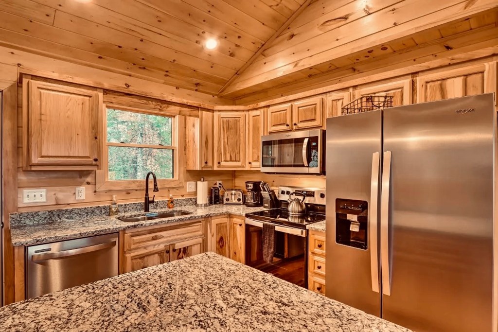 140 Hiwassee Creek Estates