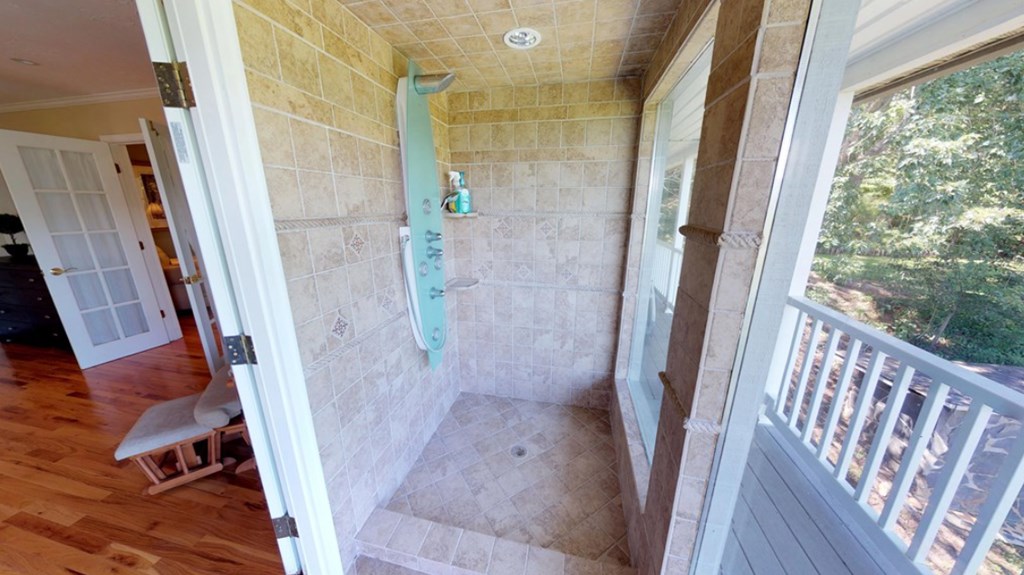 1976 Beaver Creek Road