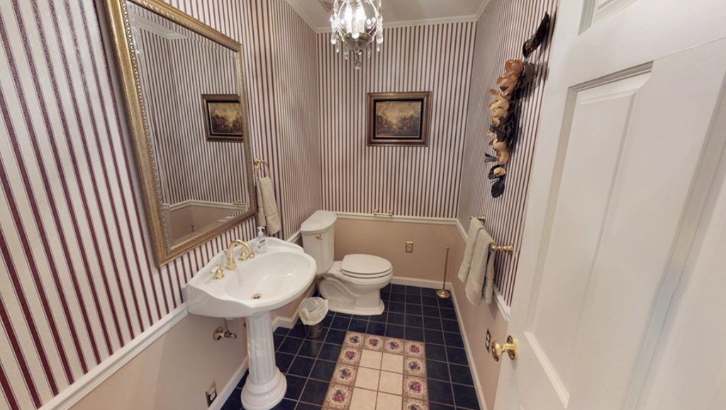 1976 Beaver Creek Road