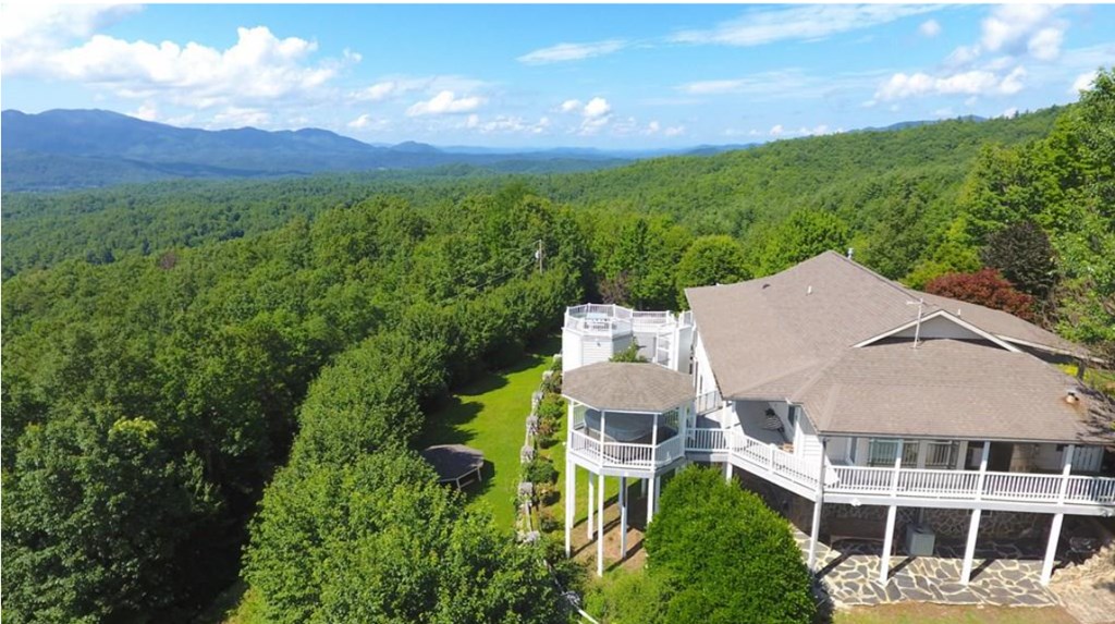 1976 Beaver Creek Road