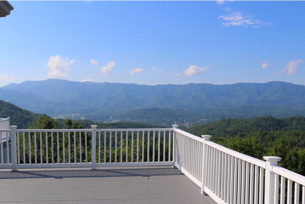 1976 Beaver Creek Road