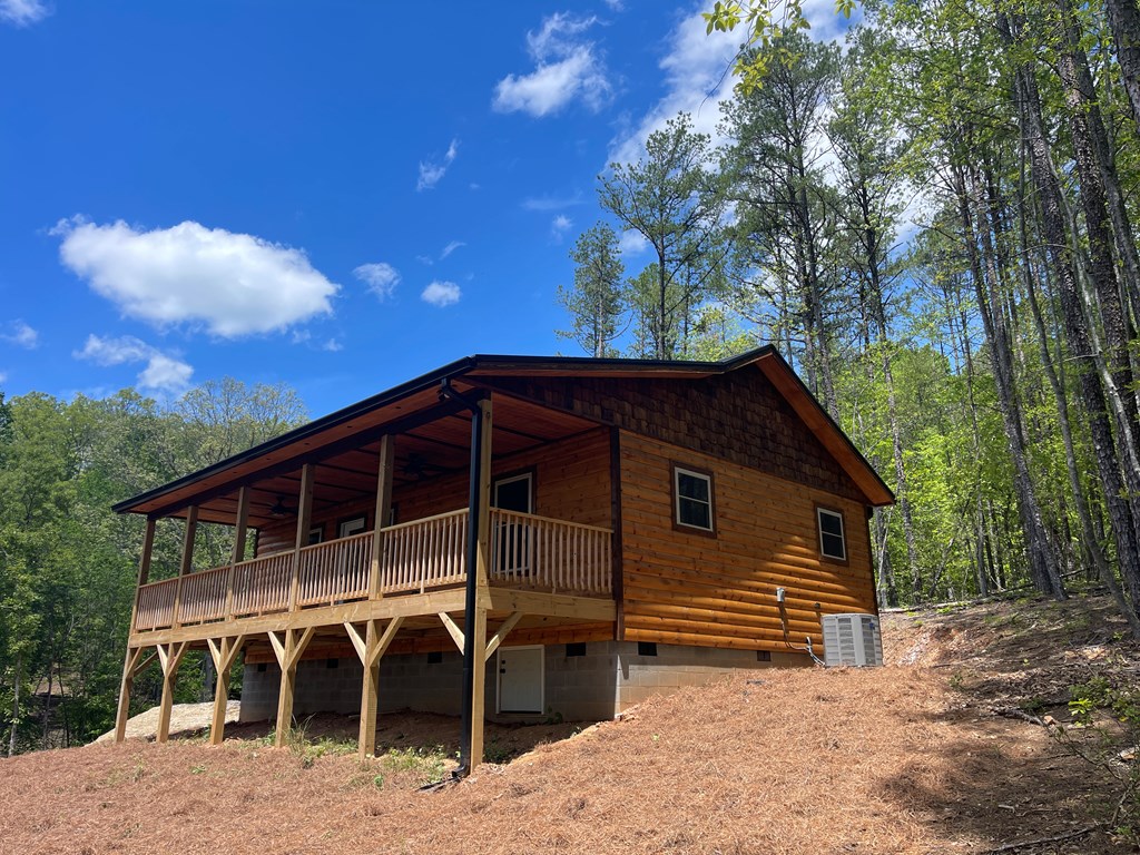 60 Lazy Creek Lane