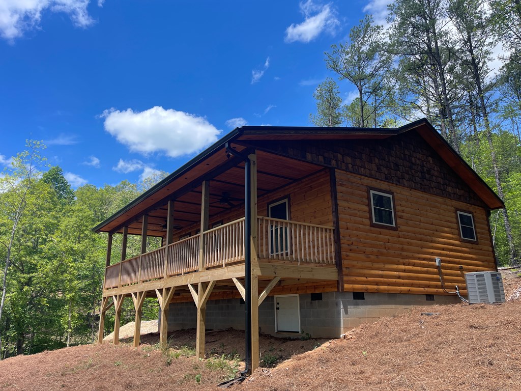 60 Lazy Creek Lane
