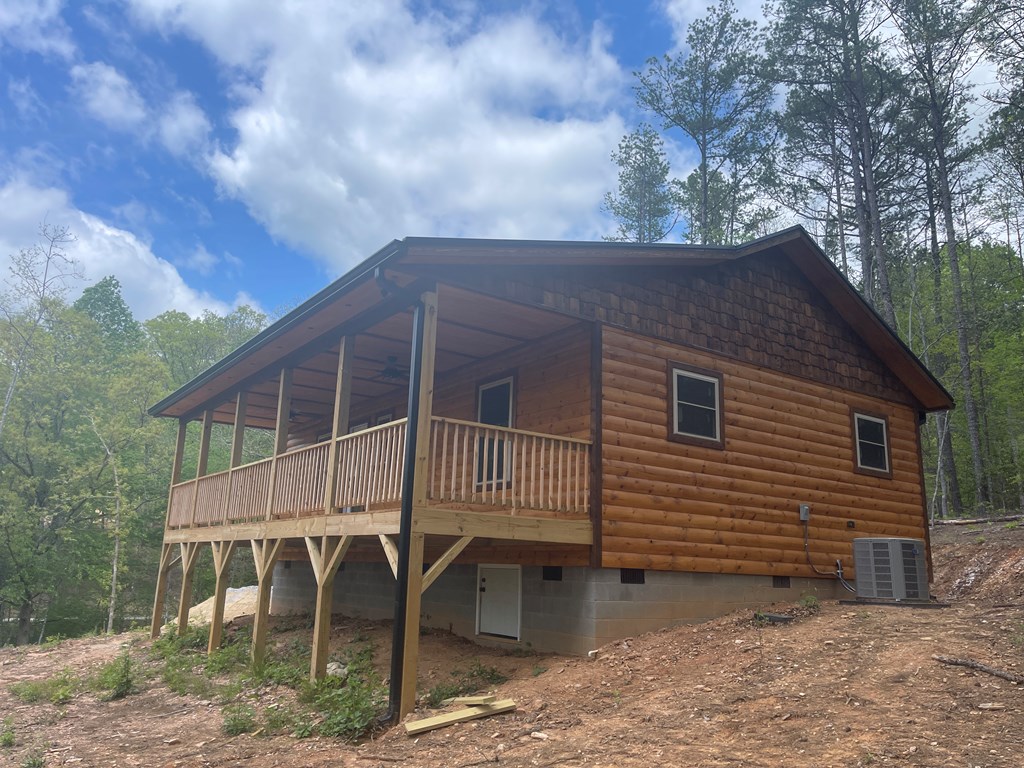 60 Lazy Creek Lane