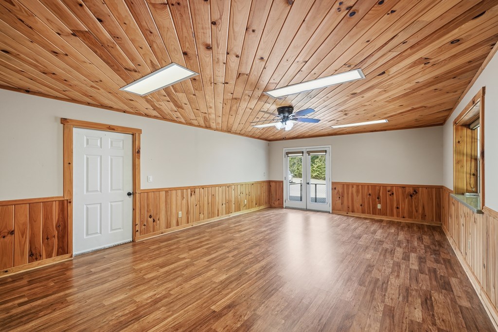 971 White Oak Drive