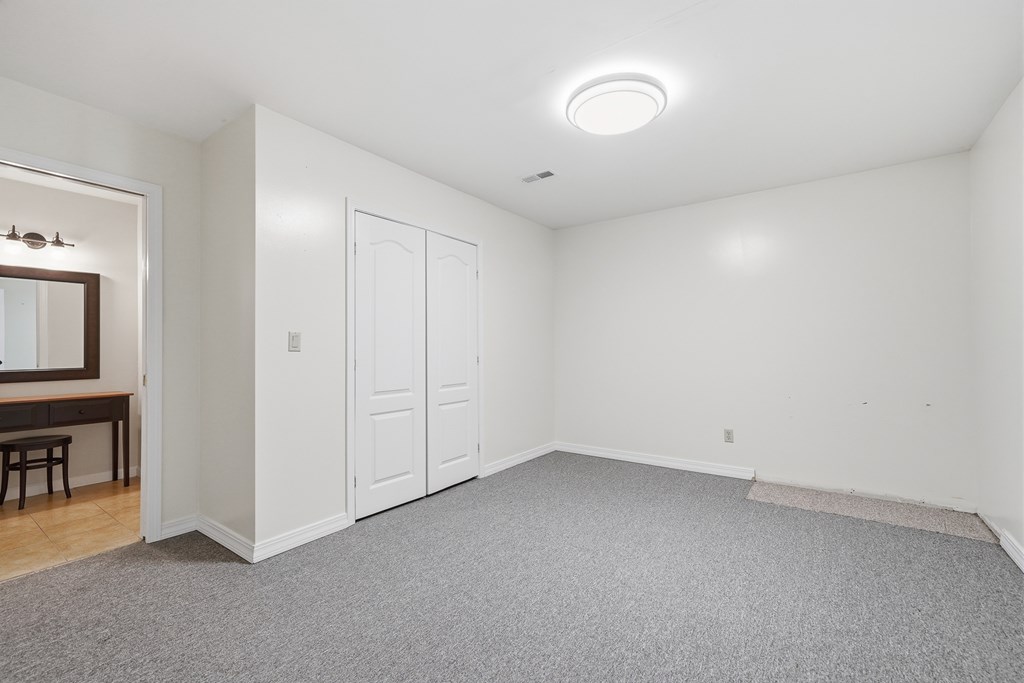 971 White Oak Drive