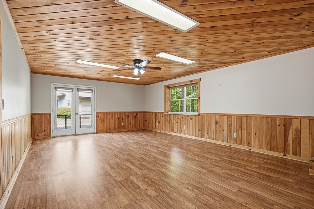 971 White Oak Drive